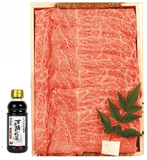 Domestic ‘Kuroge Wagyu’ beef for sukiyaki and shabu-shabu.